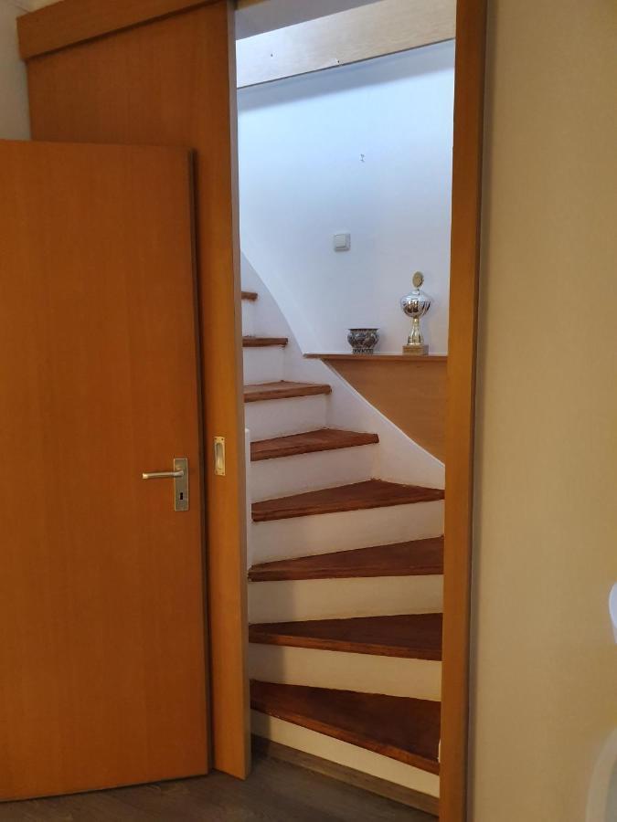 Apartment Binnenhafen Duisburg Bagian luar foto